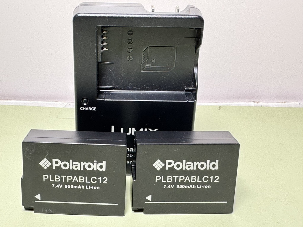 Polaroid High Capacity Replacement Battery PLBTPABLC12 w/ Charger #1