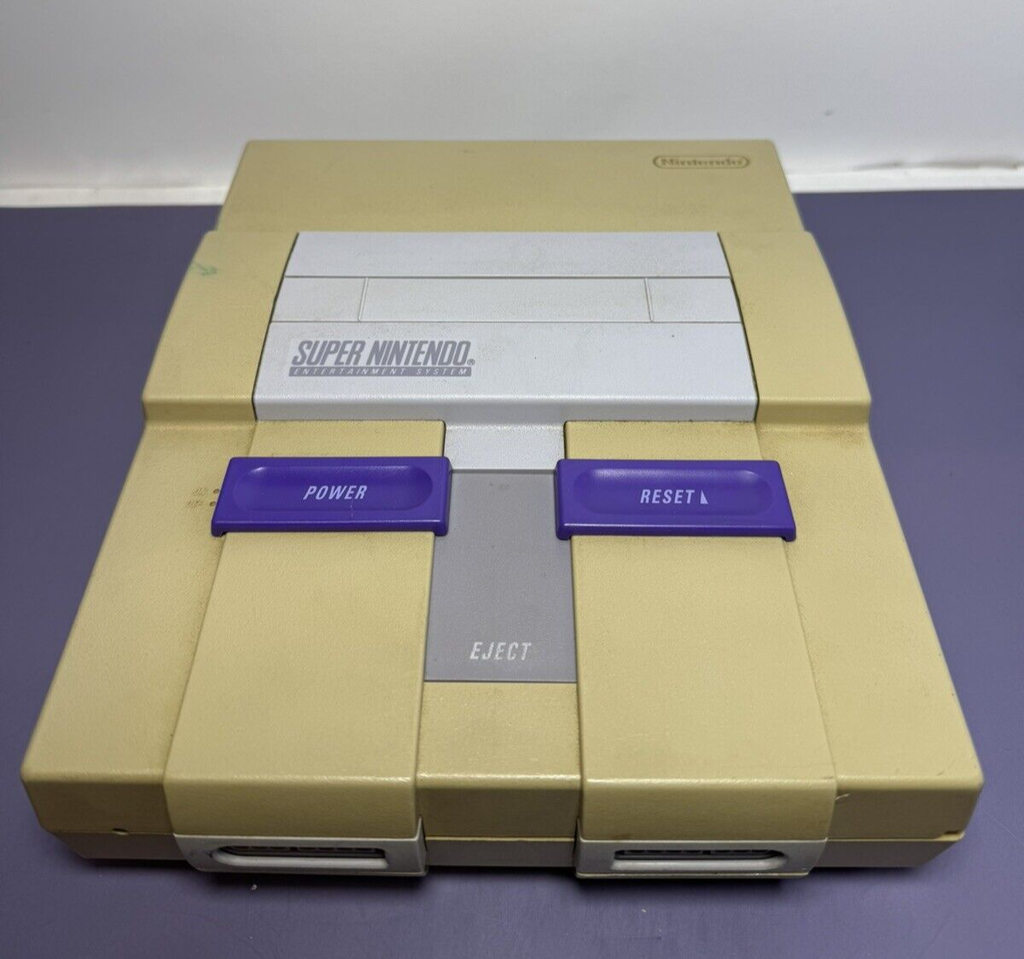 Super Nintendo SNES Console in Good Condition w Controllers  *Untested* #1