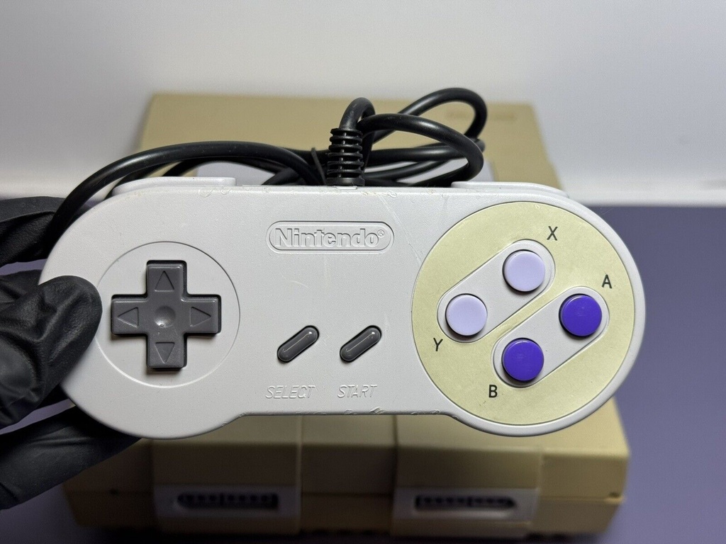 Super Nintendo SNES Console in Good Condition w Controllers  *Untested* #5