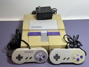 Super Nintendo SNES Console in Good Condition w Controllers  *Untested* in Boston