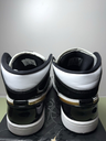 Jordan 1 Mid SE Patent Black Gold Size 9 - Preowned used