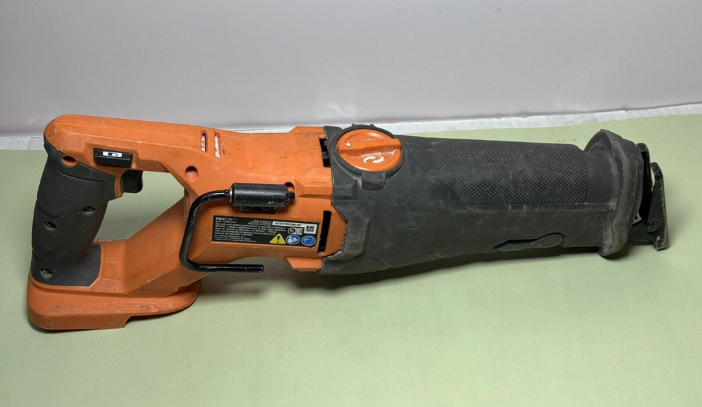 RIDGID Power Tool Combo Set - Reciprocating Saw, 2x Impact Driver, Charger, Bat #4