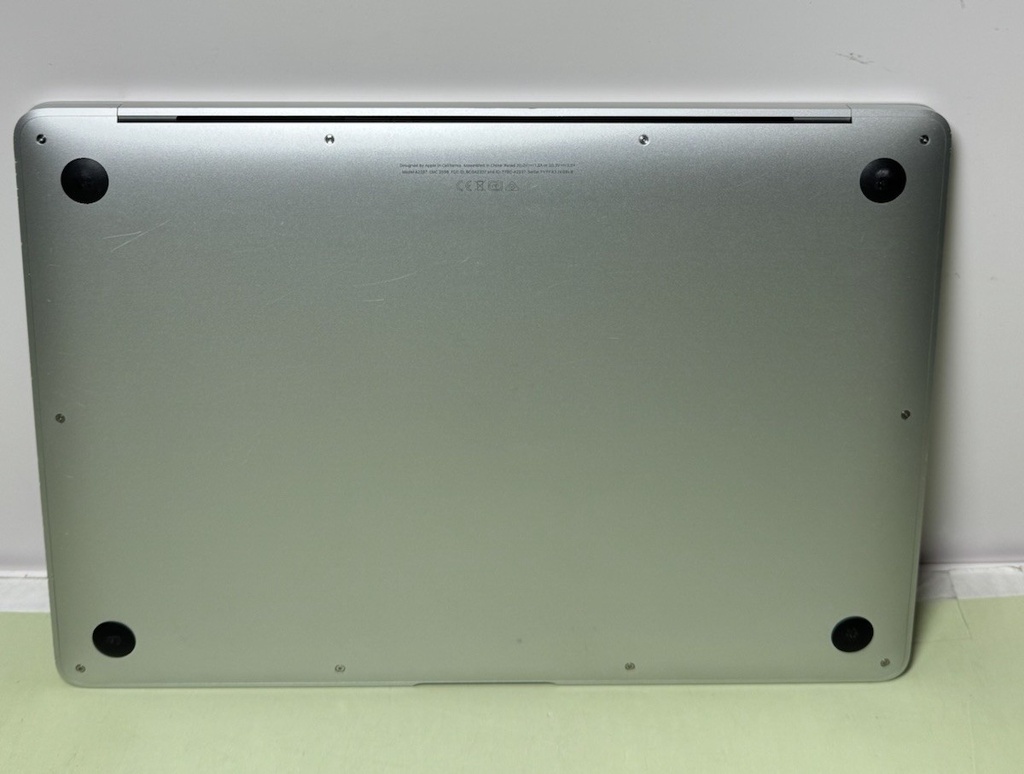 2020 Apple MacBook Air 13.3" M1 8C CPU 8GB RAM 512GB SSD A2337 -Silver #7