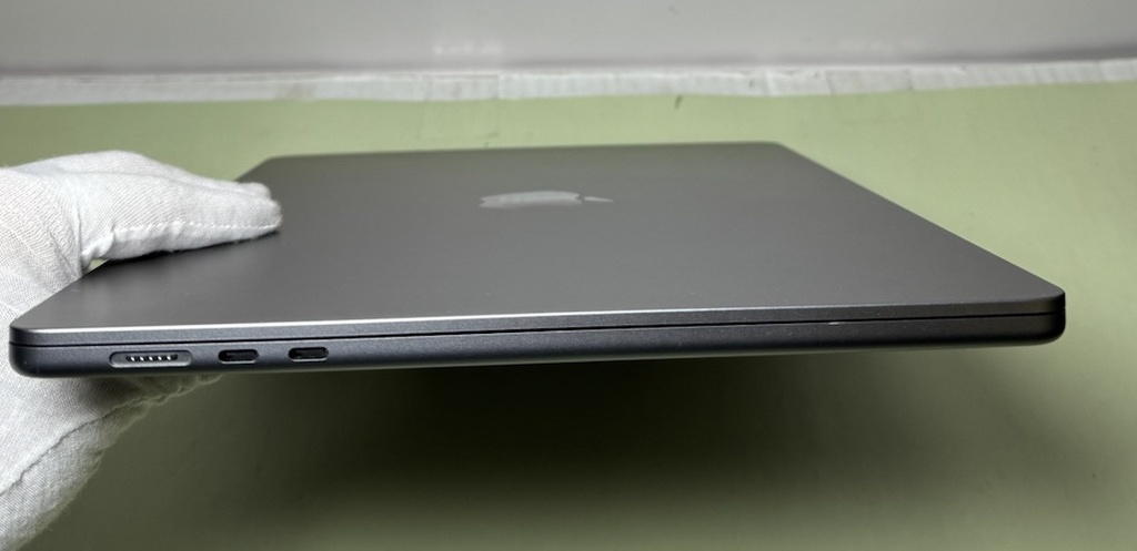 Apple MacBook Air 15" 2024 M3, 512GB SSD, 8GB Space Gray 9 Cycles -100% battery #3