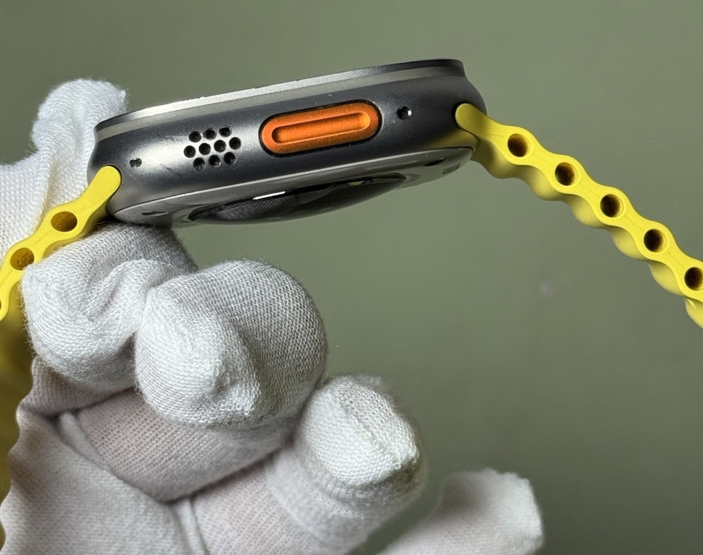 Apple Watch Ultra 49MM Titanium (GPS + Cellular) A2622- 1st Gen w yellow band #10