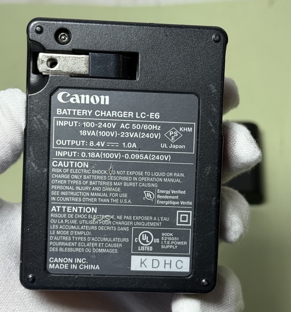Canon EOS 70D DSLR Camera and EF-S 18-135mm IS STM Lens #11