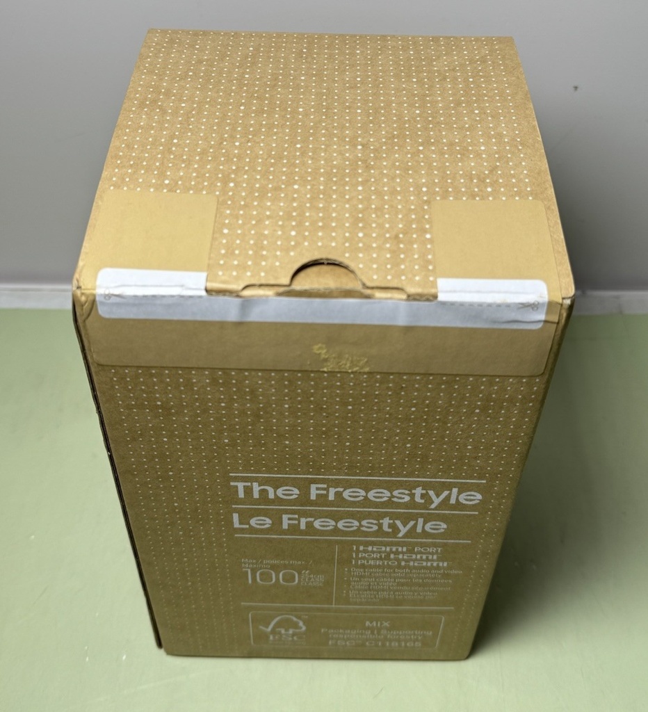 SAMSUNG 30” - 100” The Freestyle 2nd Gen with Gaming Hub SP-LFF3CLAX Projector #3