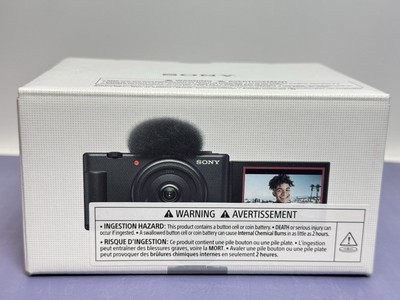 Sony ZV-1F 20.1MP Vlogging Camera + Wireless Grip Vlogger Kit and Memory Card #2