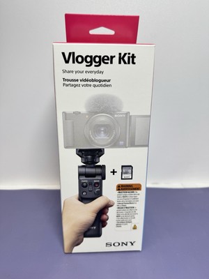 Sony ZV-1F 20.1MP Vlogging Camera + Wireless Grip Vlogger Kit and Memory Card #6