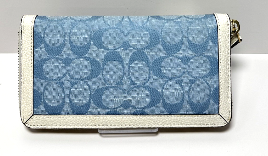 NWT COACH Accordion Zip Wallet Signature Chambray C5684 Light Washed Denim Chalk #1