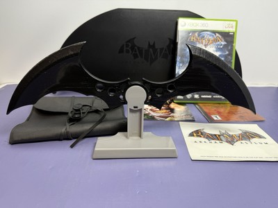 Batman: Arkham Asylum Collector's Ed. Batarang, Case, Inserts, and Game #2