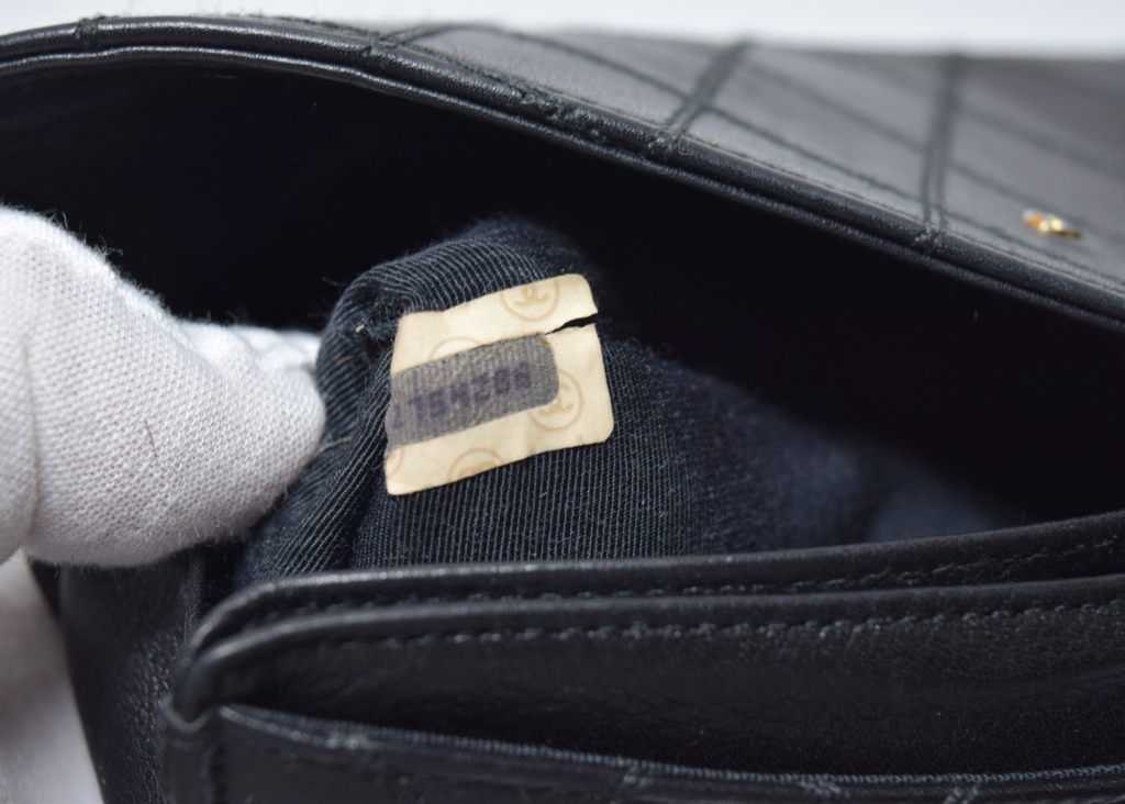Chanel Vintage Diamond Stitch Envelope Wallet #10