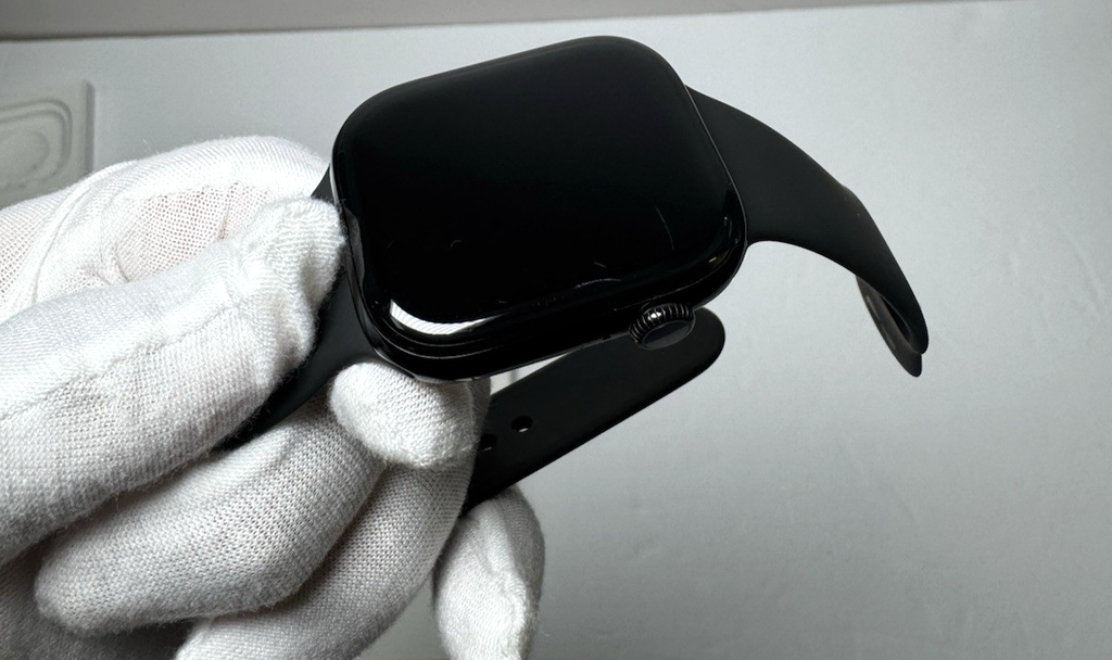 Apple Watch Series 10 GPS+Cell Jet Black Aluminum Case, Black Sport Band - 46MM #7