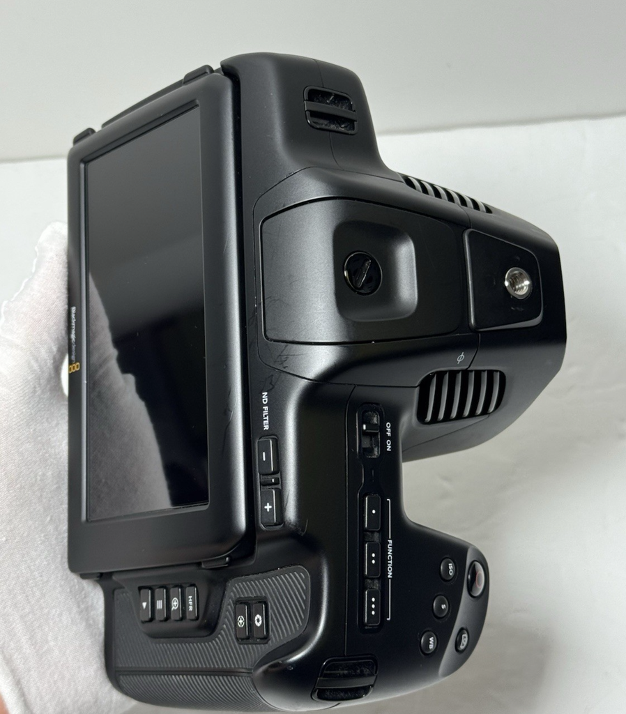 Blackmagic Pocket Cinema Camera 6K Pro EF Mount + Cage Bag/ Battery #9