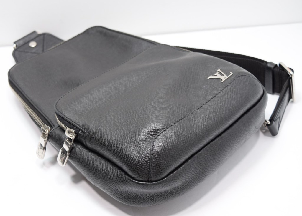 Louis Vuitton Avenue Sling Bag Taiga Black Leather Crossbody Auth LV #13