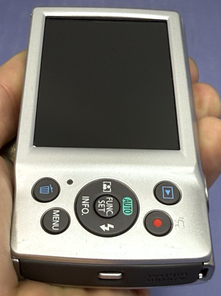 Canon PowerShot ELPH 180 20MP 8x Zoom Silver Canon Charger W/ 512gb SD Card #4