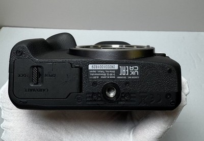 Canon EOS R100 w 18-45mm f/4.5-6.3 IS STM w/charger and battery #3