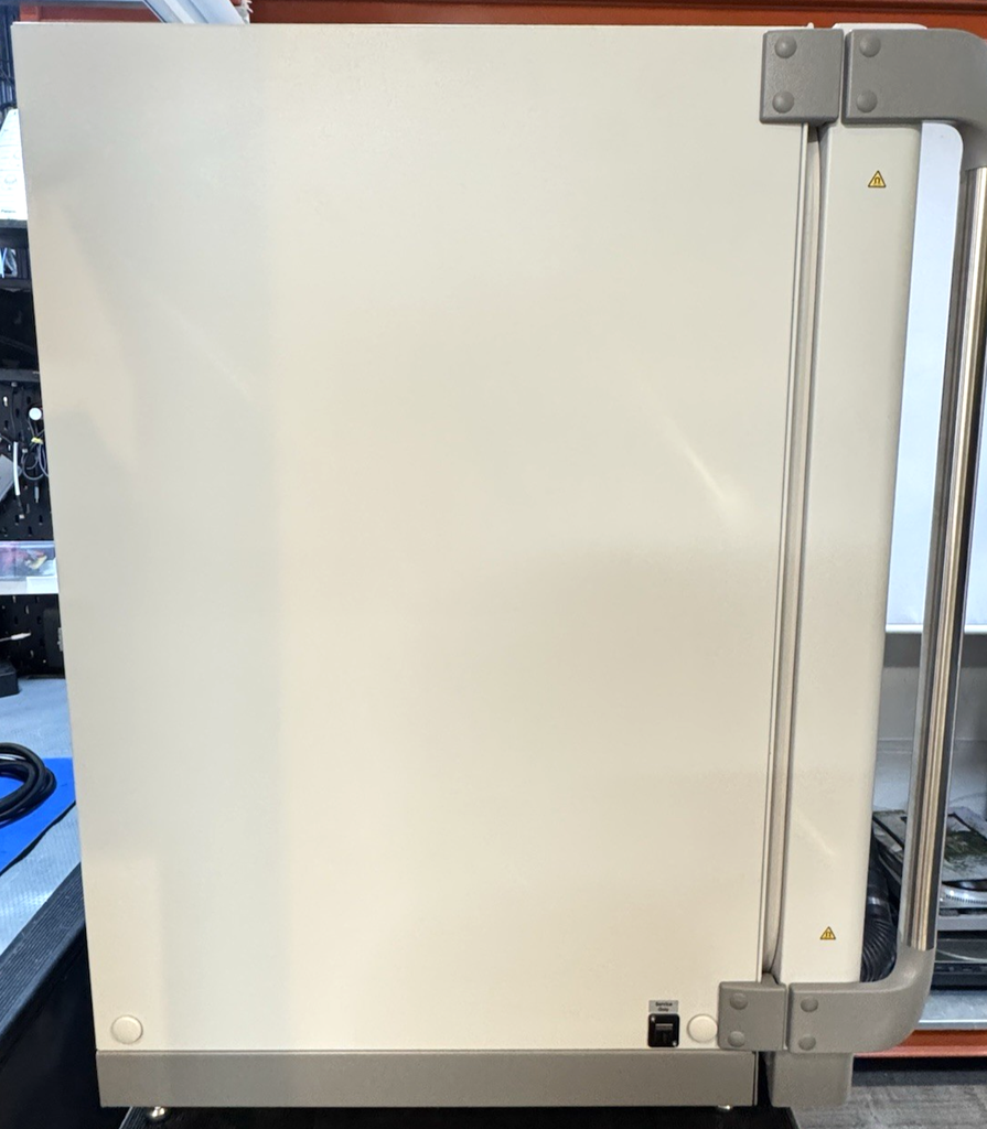 Eppendorf CellXpert C170i CO₂ Incubator Copper Shelves + Segmented Doors #3