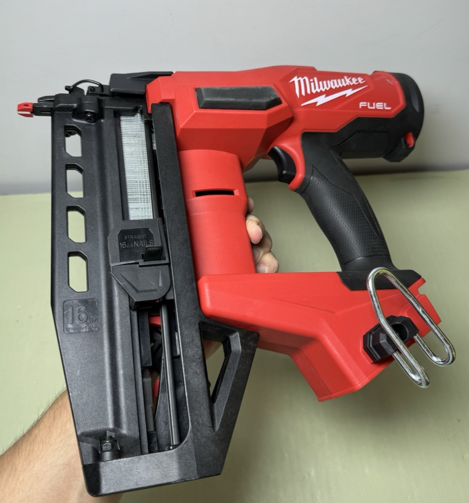 Milwaukee 3020-20 M18 Fuel Brushless 16 Gauge Straight Finish Nailer-Tool only #4