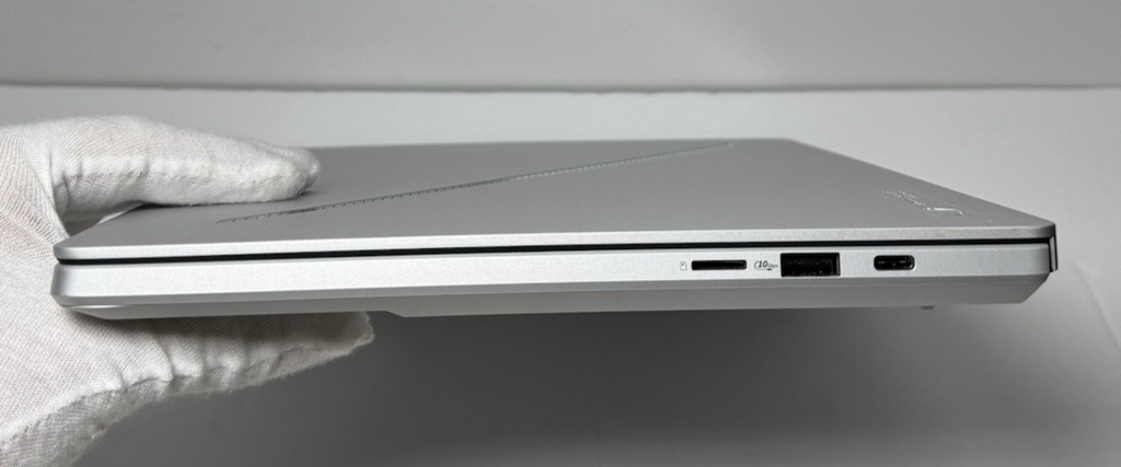 ASUS Zephyrus G14 2025| AMD Ryzen AI 9 HX | 32GB  Ram | NVIDIA RTX 5070 Ti/ 1TB #4