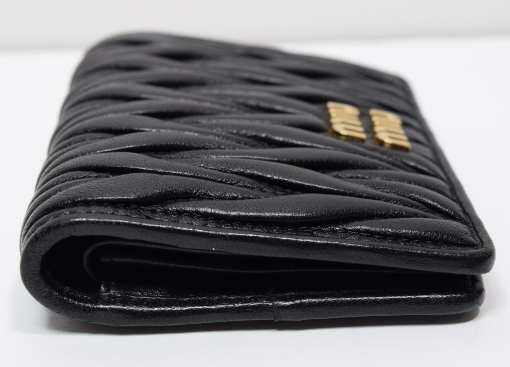 Miu Miu Matelasse Textured Leather Wallet Black #6