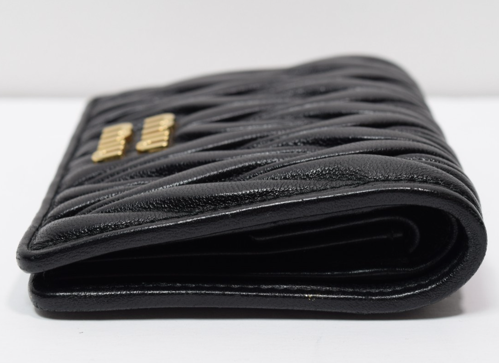 Miu Miu Matelasse Textured Leather Wallet Black #7