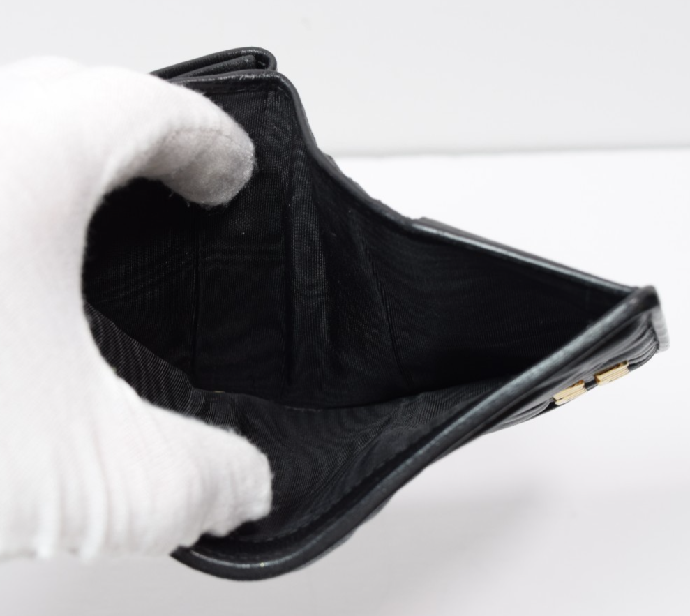 Miu Miu Matelasse Textured Leather Wallet Black #9