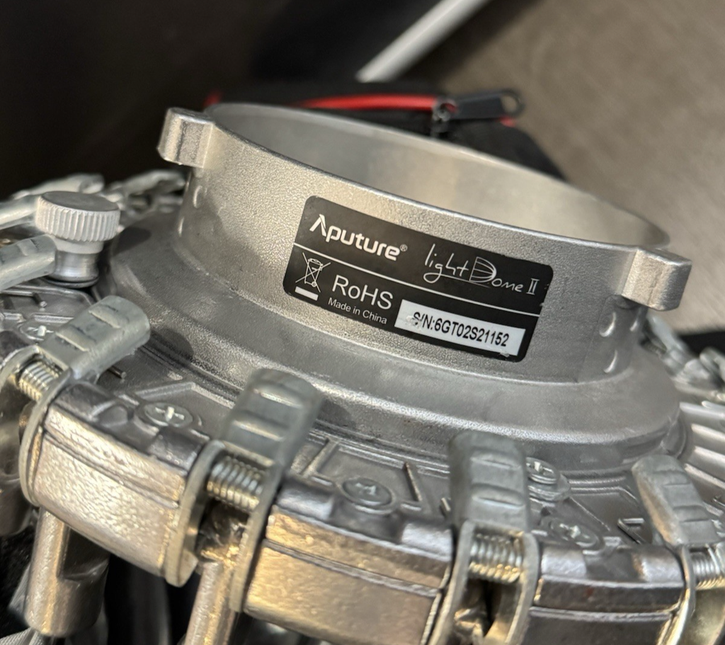 Aputure Amaran F22x 2x2 Bi-Color LED Mat Kit + Aputure Light Dome II #1