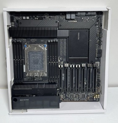 ASUS Pro WS WRX80E-SAGE SE WIFI Motherboard WRX80 sWRX8, Hyper M.2 x16 Gen4 Card #2