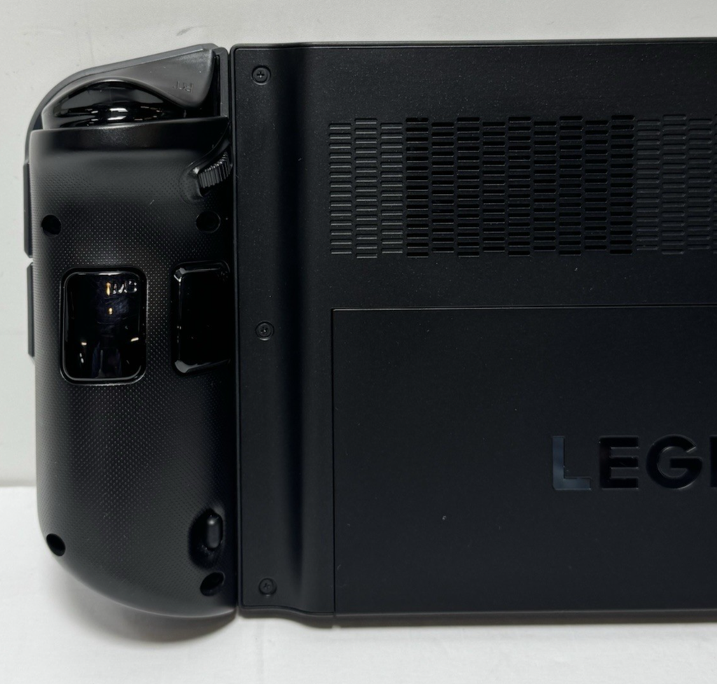 Lenovo Legion Go 8.8" 16GB, 1TB  AMD Ryzen Z1 Extreme, RDNA Graphics 2980 MB #5