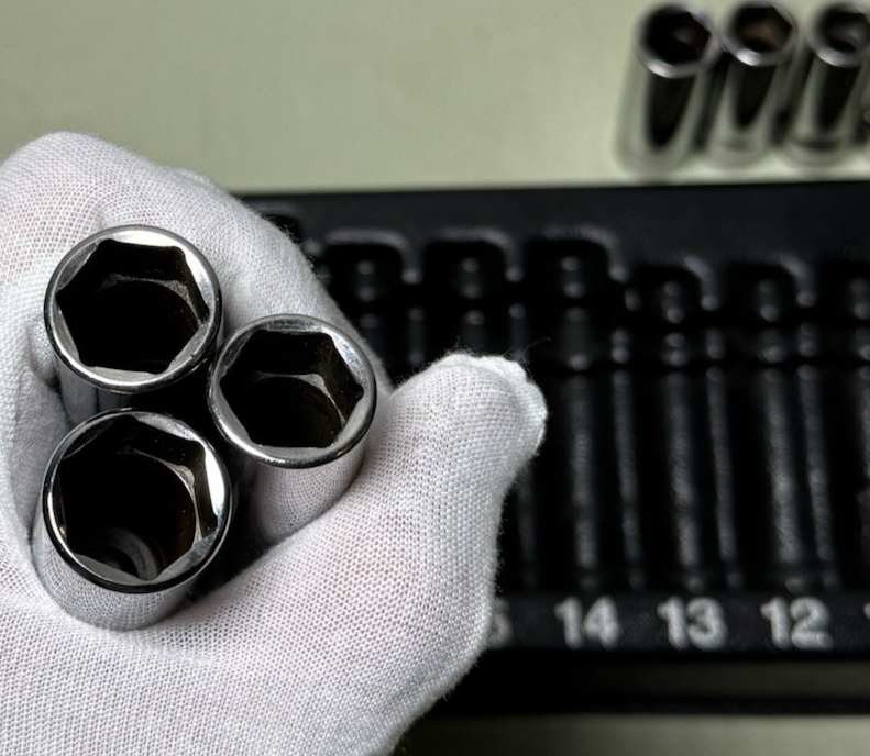 Snap On 212YSFSMY 8-19mm 12 Piece 6 Point Metric Chrome  Deep Set USA #7