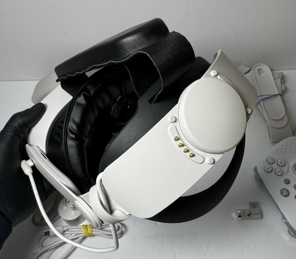 Meta Quest 3S 256GB VR Headset Bundle | Controllers | Elite Strap | Battery Dock #3