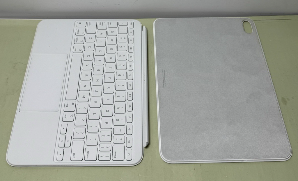 Apple iPad  10th Gen A2696 64GB, Wi-Fi, 10.9" Pink, 100% batt /Magic Folio A2695 #3