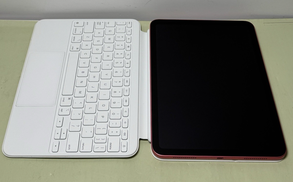 Apple iPad  10th Gen A2696 64GB, Wi-Fi, 10.9" Pink, 100% batt /Magic Folio A2695 #4