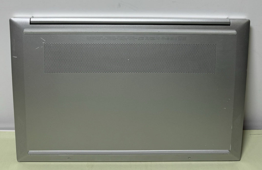 HP Pavilion Laptop 15-eh2085cl 15" FHD Touch RYZEN 7 5825U 32GB, 1TB #10