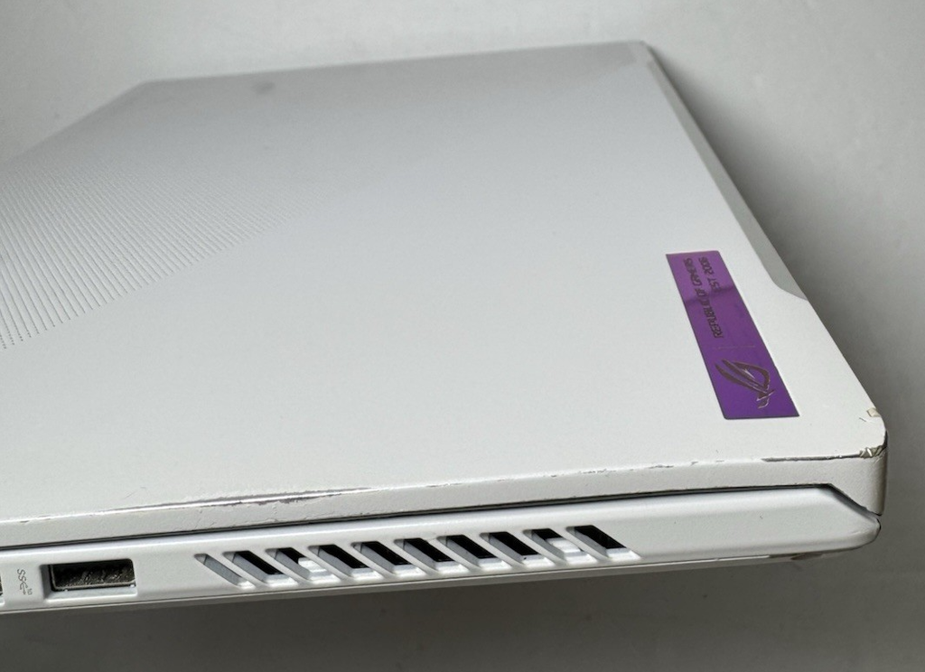 ASUS ROG Zephyrus 14" Ryzen 9 6900HS 3.3GHz RX 6700S 16GB 1TB SSD W11H #13
