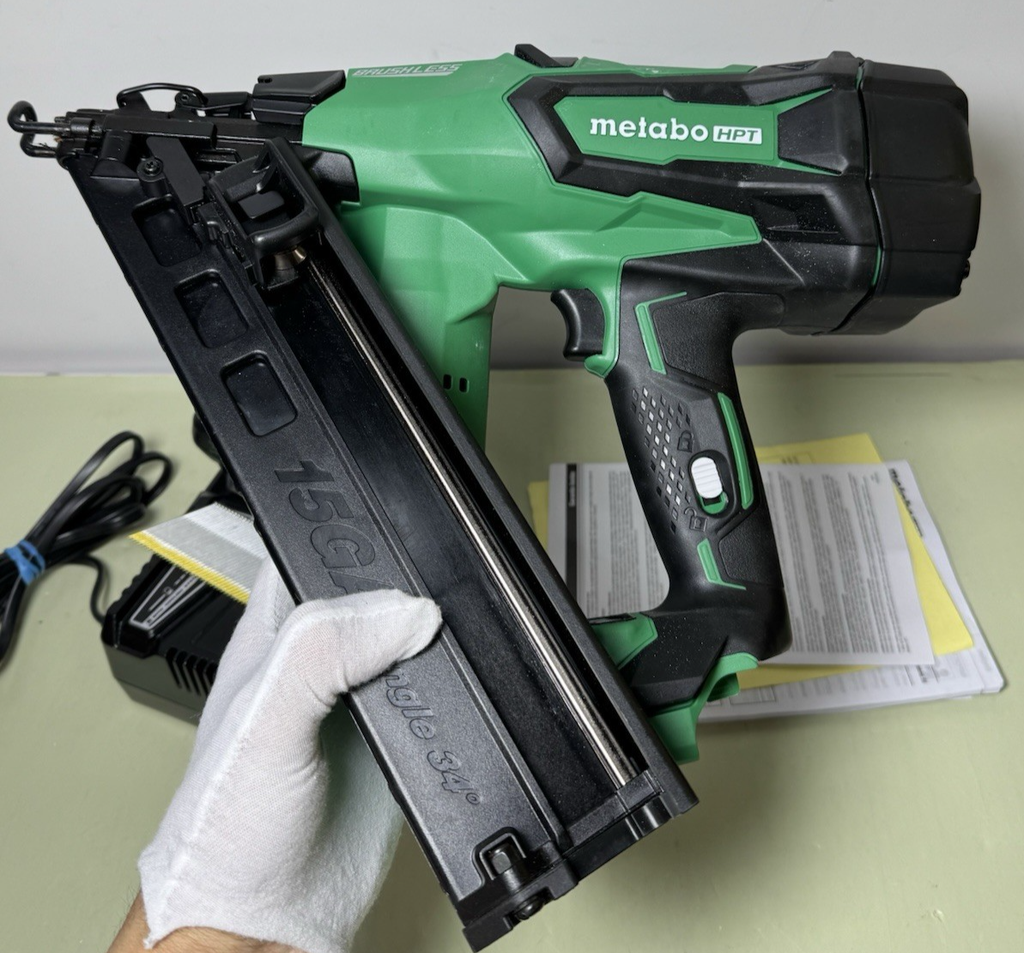 Metabo HPT NT1865DMA(S) 18V 2-1/2-in 15 Gauge Cordless Angled Finish Nailer Kit #1