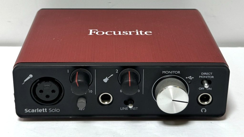 Focusrite Scarlett Solo (1st Gen) USB Audio Interface w/ Studio CM25 MKII Mic #1