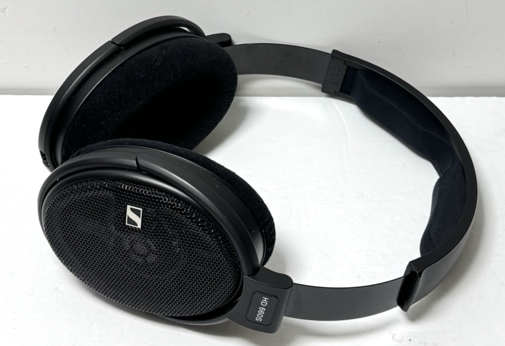 Sennheiser HD 660S Wired Over-Ear Headphones #1