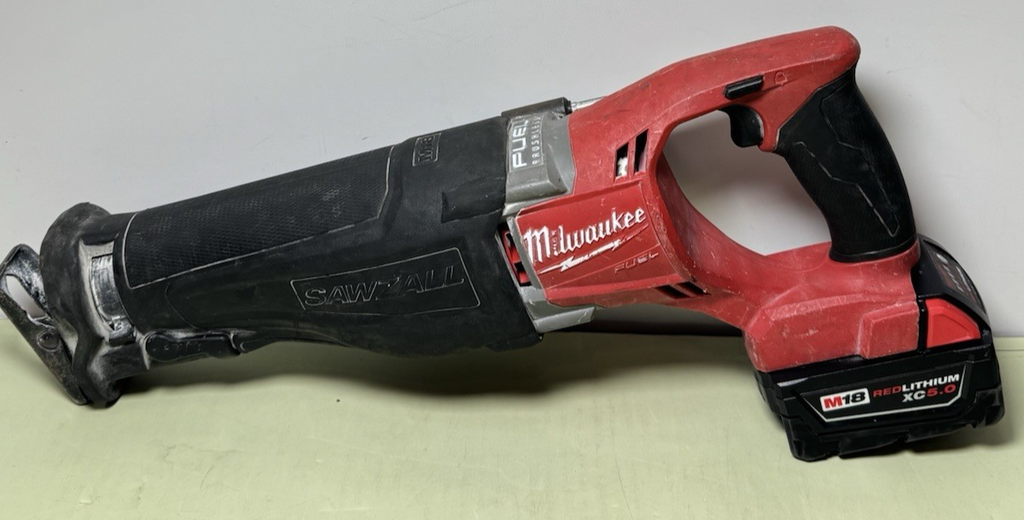 Milwaukee 2720-20 Sawzall with 5.0 Ah Battery and charger #1