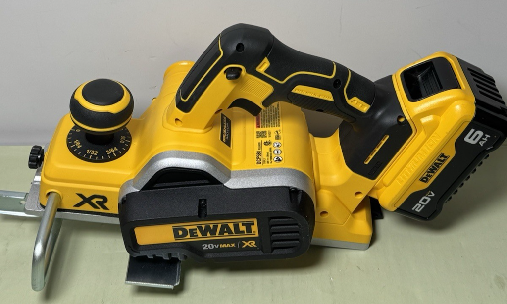 DEWALT DCP580 20V MAX XR Cordless Brushless 3-1/4 in. Planer w /6.0 Ah battery #5