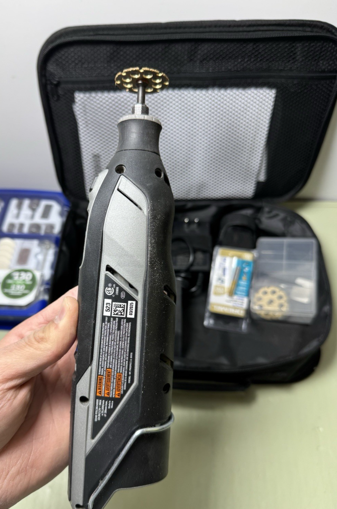 Dremel 8240 12V Li-Ion 2-Amp Variable Speed Cordless Rotary Tool Kit #2