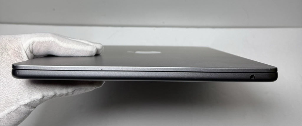 Apple MacBook Air 13" 2022 M2 8GB RAM 256GB SSD, Space Gray, 100% battery #6