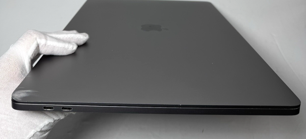 MacBook Pro 16"Touch Bar Silver 2019 2.6 GHz i7 32GB 512GB Radeon Pro 5500M #6