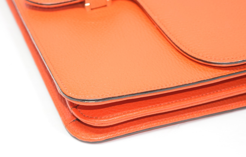 Gucci Leather Interlocking G Medium Shoulder Bag in the color Sun Orange #10