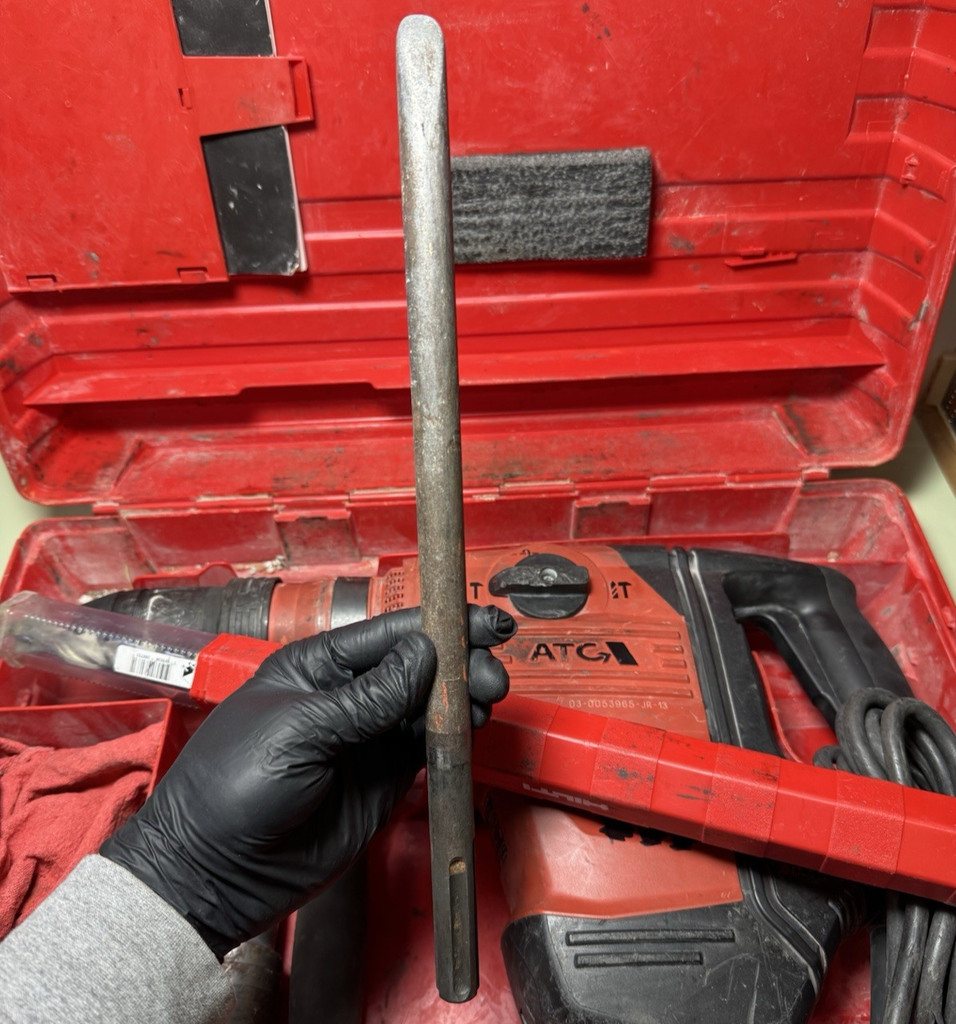 Hilti TE 60-ATC/AVR Rotary Hammer Drill Heavy Duty Tool W/ Case, Manual & Bits #11