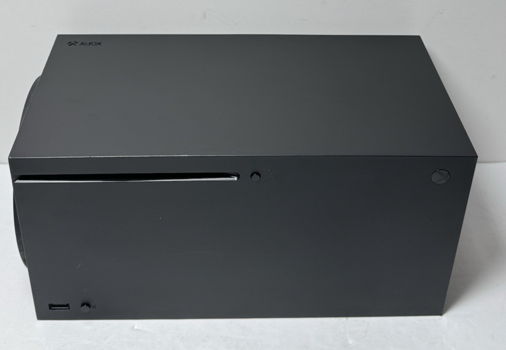 Microsoft Xbox Series X 1TB Console Gaming Console Black 1882 w/controller #1