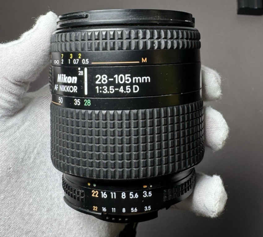 Nikon D7100 Digital Camera 24MP +AF Nikkor 28-105mm w/access *9106*shutter #9