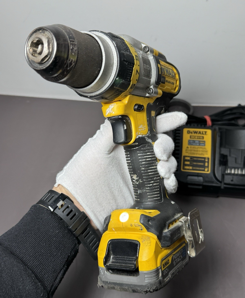 DEWALT DCD999 20V Cordless Hammer Drill FLEXVOLT W/ 1.7 Ah battery/charger #5