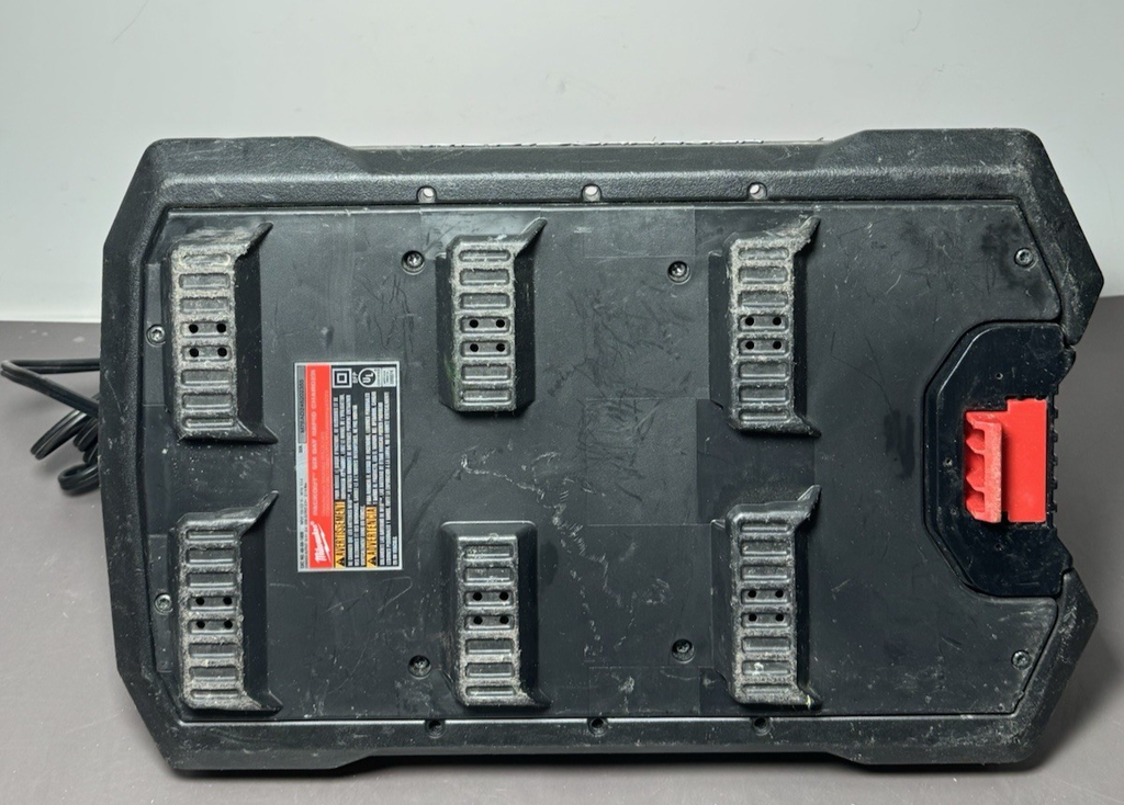 Milwaukee 48-59-1809 M18 PACKOUT Six Bay Rapid Charger #3
